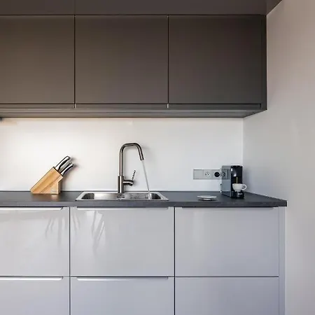 Airy&stylish Flat In Smíchov By Days Praga